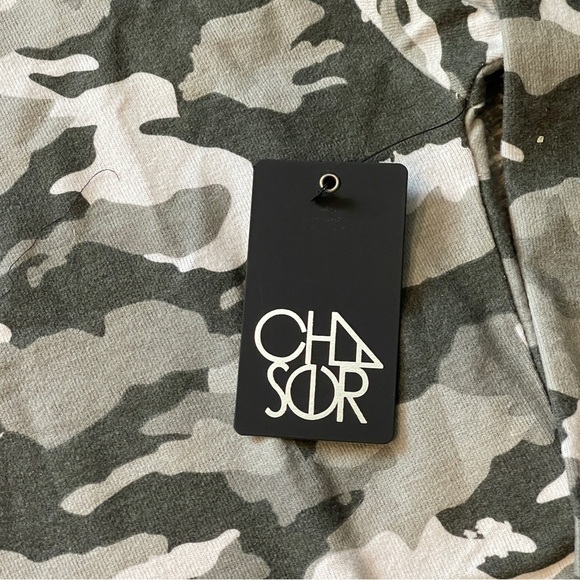 Chaser Cozy Pullover Top Sweater Grey Camo Size Large NWT - Picture 3 of 11